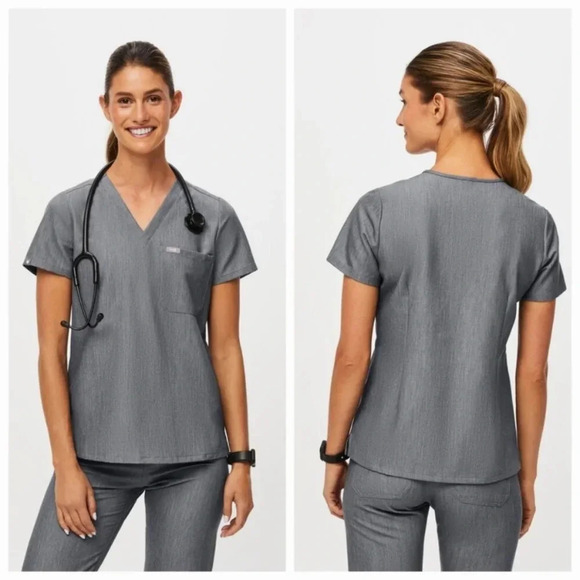 FIGS Catarina One-Pocket Scrub Top Gray Grey Size Medium - Picture 1 of 8